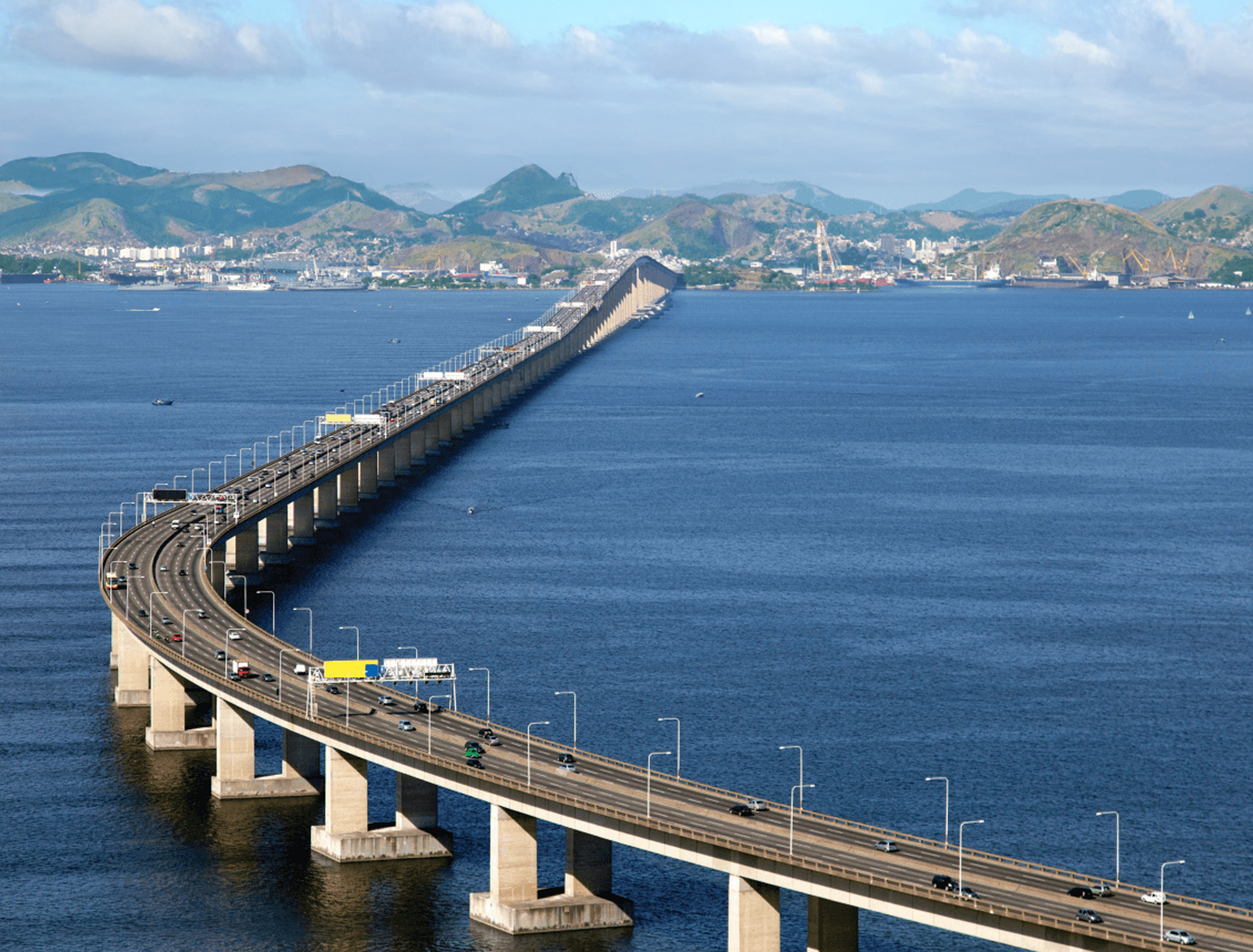 Ponte Rio-Niterói estrutura onde foi utilizada o sistema TMD